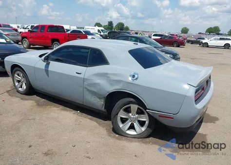 2021 Dodge Challenger Sxt z USA, uszkodzony, nr VIN 2C3CDZAG9MH538638
